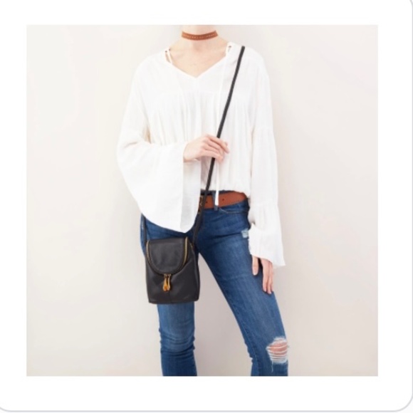 Like New HOBO Fern Crossbody Bag in Black Pebbled Leather with Brass Pulls - Picture 3 of 15